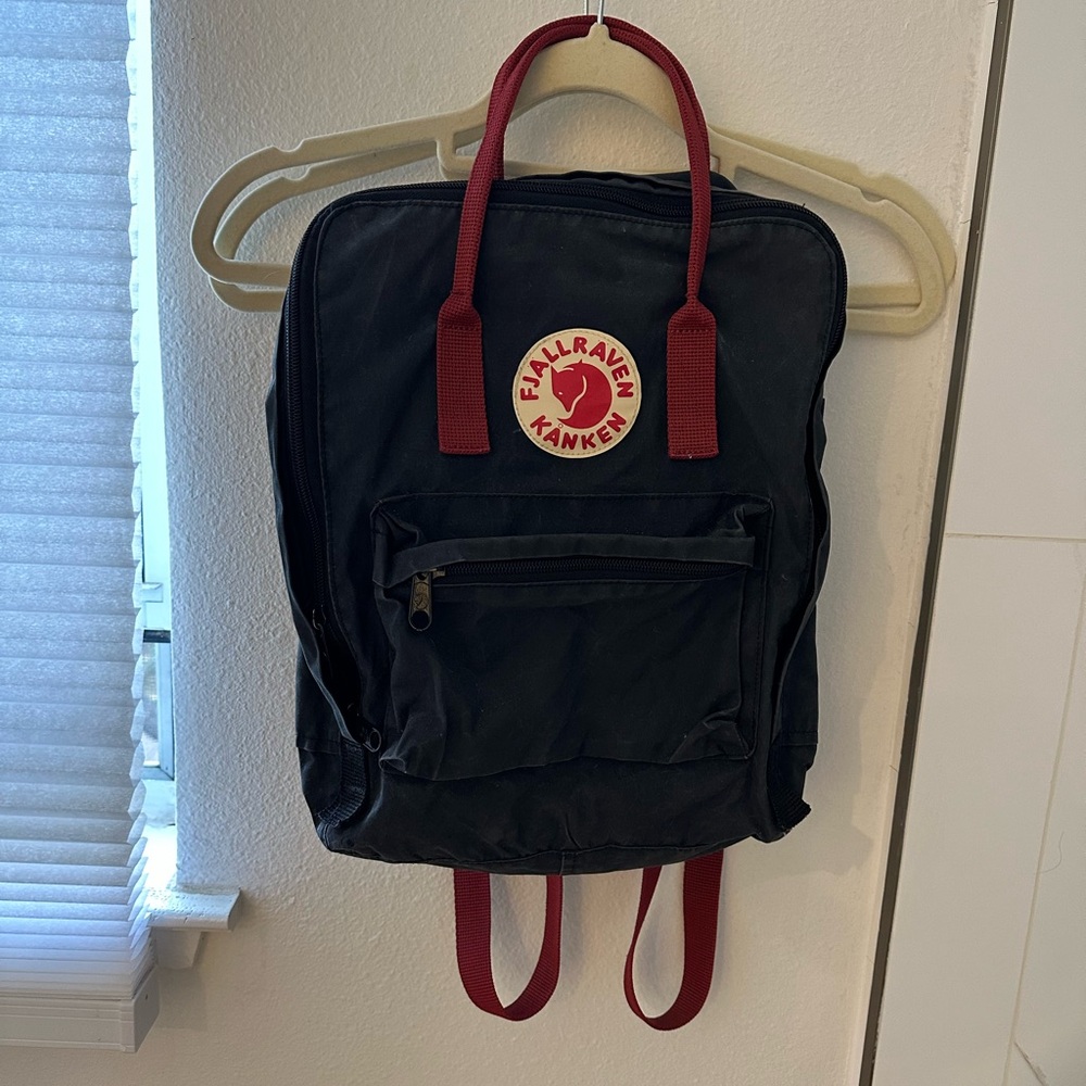 Fjallraven Kånken Navy Backpack with Red Details